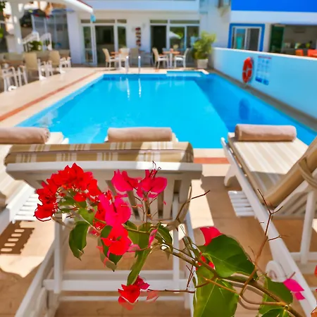 Hotel Linda Class Kas